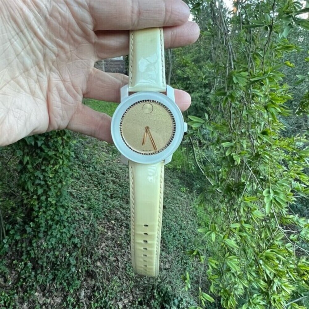Movado Watch Gold Stardust Dial Ivory Strap Swiss Quartz AUTHENTIC